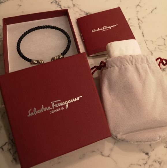 Salvatore Ferragamo Bracelet Heart Collection - Picture 4 of 4